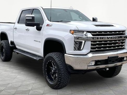 Used 2021 Chevrolet Silverado 2500 LTZ image 1