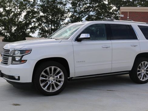 Used 2019 Chevrolet Tahoe Premier w/ Premier Plus Edition AWD/4WD image 23