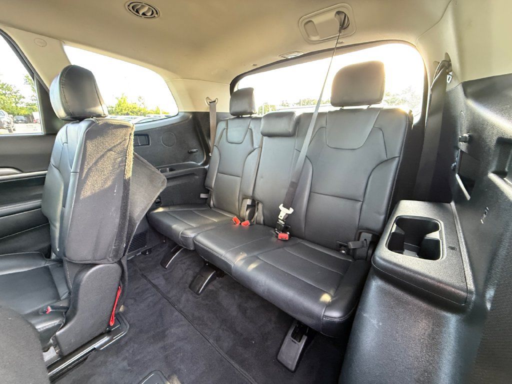 Used 2020 Kia Telluride LX FWD image 24