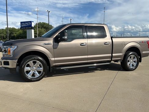 Used 2018 Ford F150 XLT w/ Equipment Group 302A Luxury AWD/4WD image 7