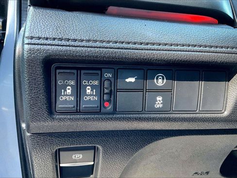 Used 2024 Honda Odyssey Sport image 34