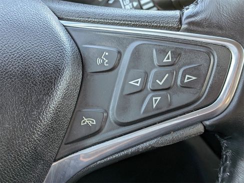 Used 2020 Chevrolet Equinox LT image 27