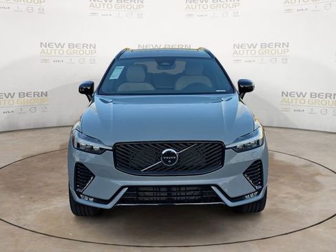New 2026 Volvo XC60 B5 Plus w/ Protection Package Premier AWD/4WD image 8