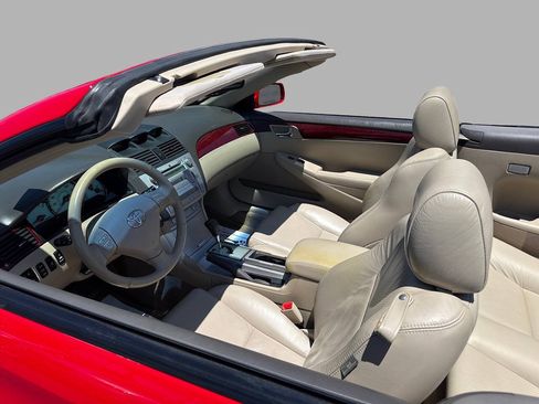 Used 2005 Toyota Solara SLE FWD image 10