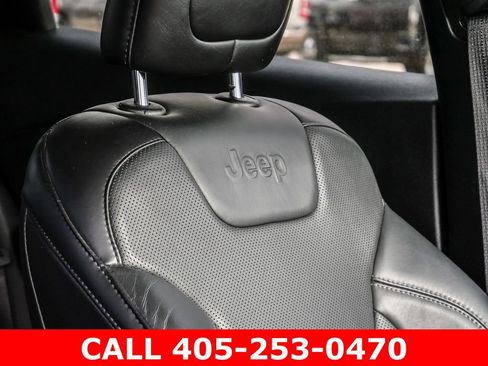 Used 2020 Jeep Cherokee Limited FWD image 72