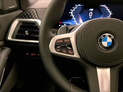 Used 2026 BMW X5 xDrive40i w/ M Sport Package AWD/4WD image 18