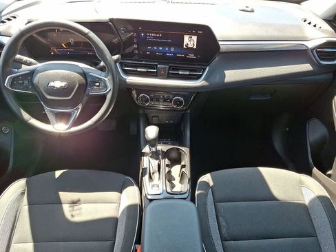 Used 2024 Chevrolet TrailBlazer LT w/ Convenience Package FWD image 25