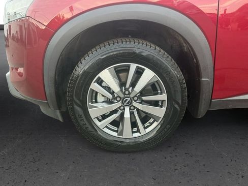 Used 2023 Nissan Pathfinder SL AWD/4WD image 13