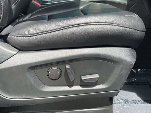 Certified 2020 Ford Explorer XLT w/ Equipment Group 202A RWD image 29