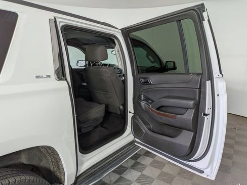 Used 2019 GMC Yukon XL SLE w/ SLE Value Package AWD/4WD image 33