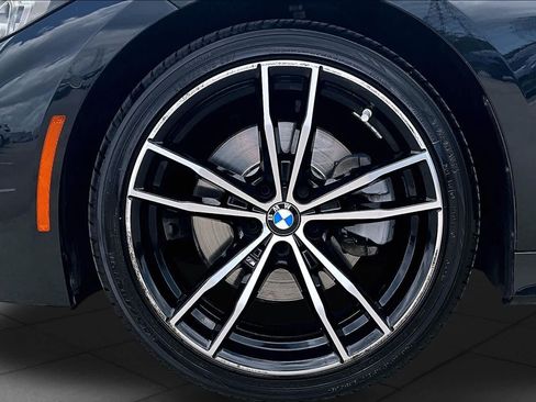 Used 2023 BMW 330i Sedan w/ M Sport Package RWD image 10
