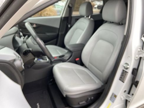 Used 2020 Hyundai Kona Limited image 17