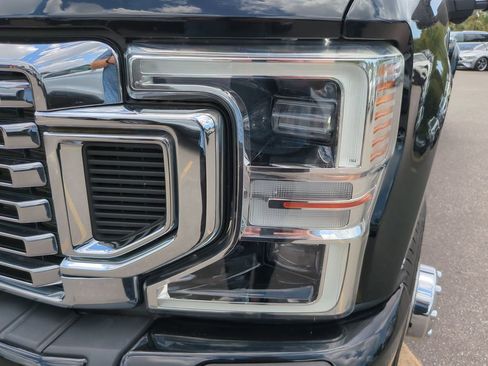 Used 2022 Ford F350 Platinum AWD/4WD image 11