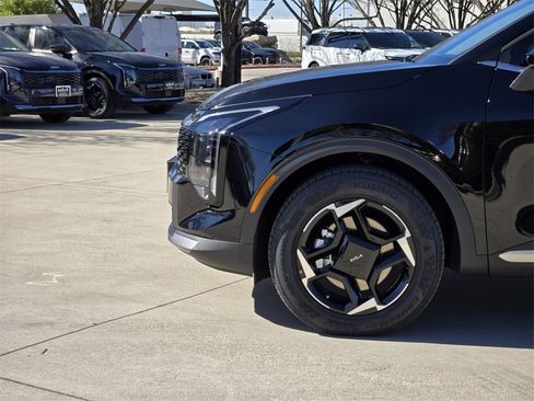 New 2026 Kia Sportage EX image 5