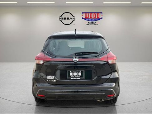 Certified 2025 Nissan Kicks Play S image 4