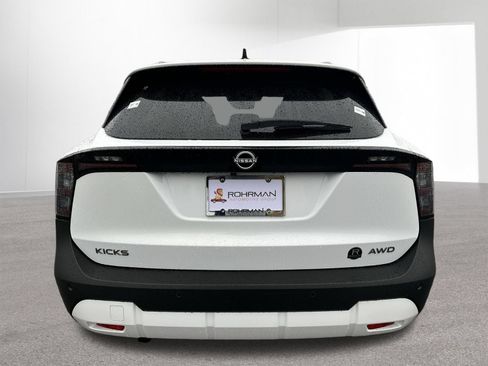 Used 2026 Nissan Kicks SV w/ Cold Weather Package AWD/4WD image 32