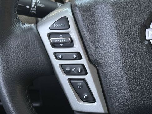 Used 2024 Nissan Titan SV w/ SV Convenience Package RWD image 14