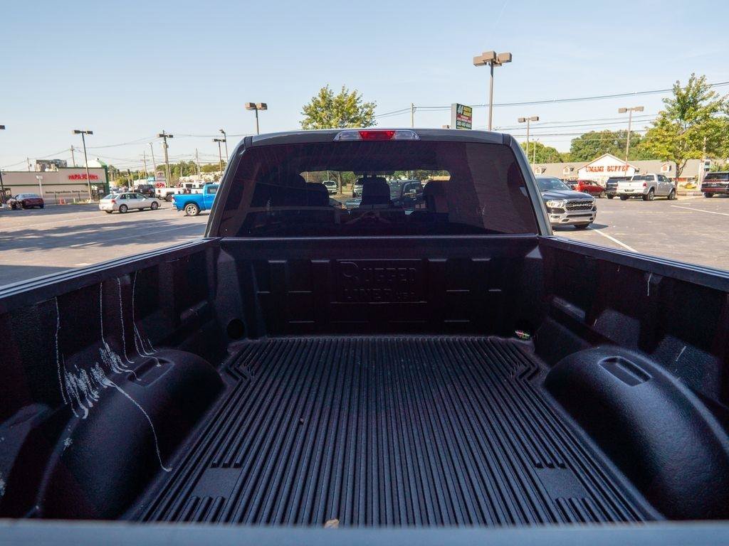 Used 2017 Ford F150 XL w/ Equipment Group 101A Mid AWD/4WD image 10