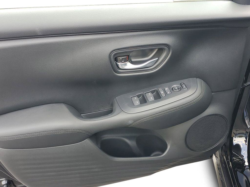 New 2027 Honda HR-V LX image 8
