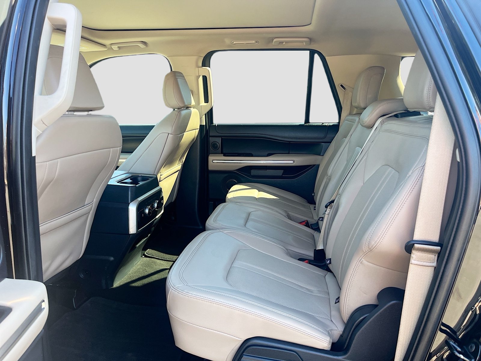 Used 2024 Ford Expedition Max Limited AWD/4WD image 26