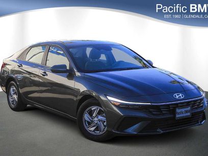 Used 2024 Hyundai Elantra SE
