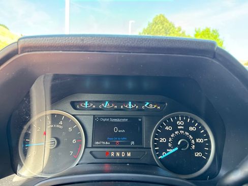 Used 2020 Ford F150 XLT w/ Equipment Group 302A Luxury AWD/4WD image 15
