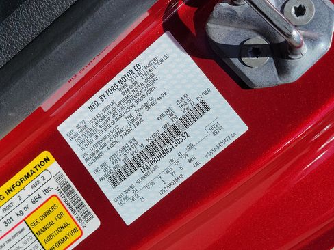 Used 2022 Ford Mustang Convertible w/ Equipment Group 101A image 30