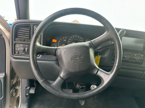 Used 2001 Chevrolet Silverado 2500 LS image 38