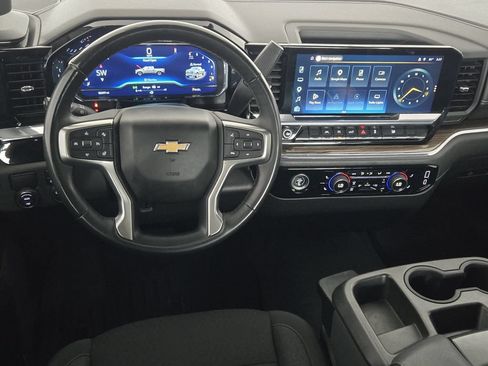 Used 2024 Chevrolet Silverado 1500 LT RWD image 30