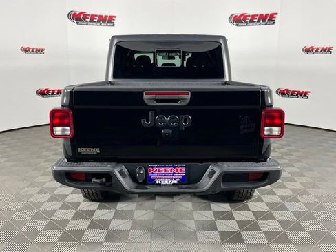 Used 2021 Jeep Gladiator Sport AWD/4WD image 7