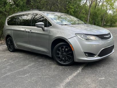 Used 2017 Chrysler Pacifica Touring-L