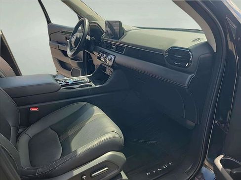 Used 2023 Honda Pilot Touring image 33