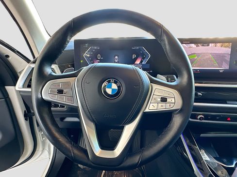 Used 2023 BMW X7 xDrive40i image 11