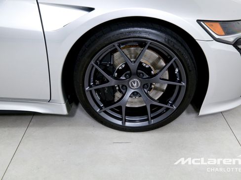 Used 2017 Acura NSX AWD/4WD image 26