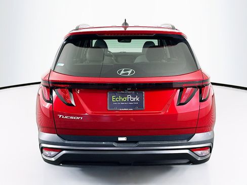 Used 2025 Hyundai Tucson SEL FWD image 7