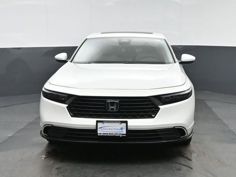 Used 2023 Honda Accord EX image 2