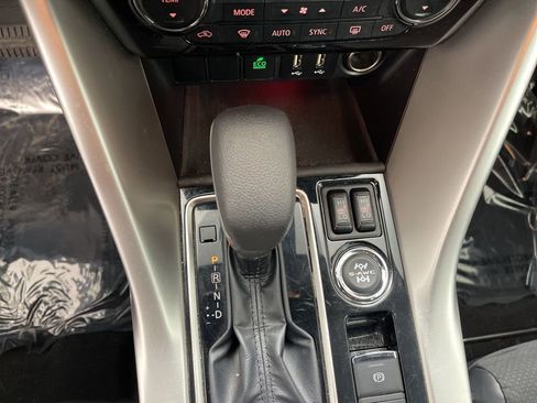 Used 2024 Mitsubishi Eclipse Cross SE image 14