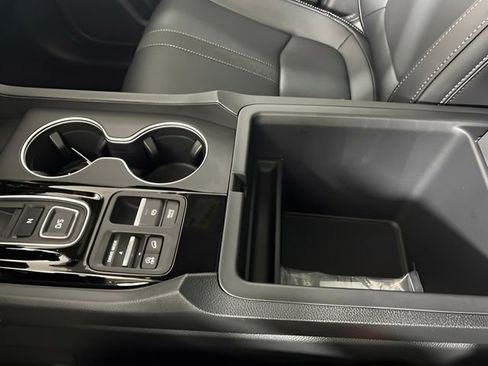 New 2025 Honda Pilot Touring image 25