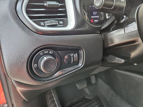 Used 2019 Jeep Renegade Sport AWD/4WD image 25