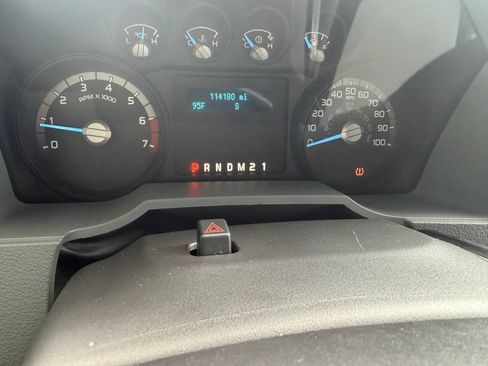 Used 2016 Ford F250 XLT AWD/4WD image 9