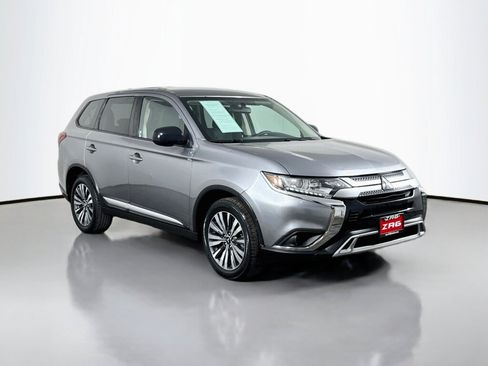 Used 2020 Mitsubishi Outlander ES AWD/4WD image 7