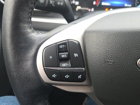 Used 2022 Ford Explorer XLT w/ Equipment Group 202A image 40