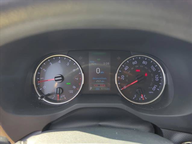 Used 2019 Toyota RAV4 XLE w/ Convenience Package FWD image 12