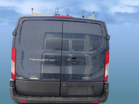 Used 2022 Ford Transit 250 Low Roof AWD image 6