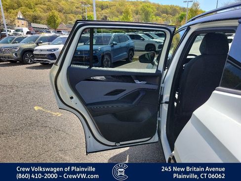 New 2026 Volkswagen Tiguan SE R-Line AWD/4WD image 48