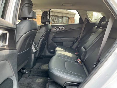Used 2023 Kia Sportage EX image 41