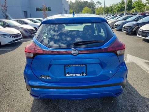 Used 2024 Nissan Kicks S FWD image 7