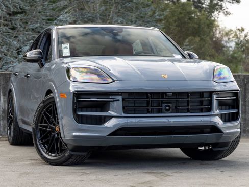 New 2026 Porsche Cayenne S image 6