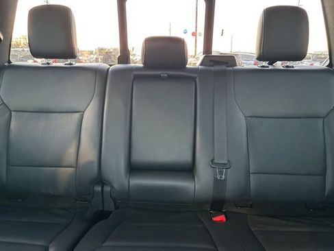 Used 2023 Ford F150 Lariat w/ Equipment Group 502A High image 51