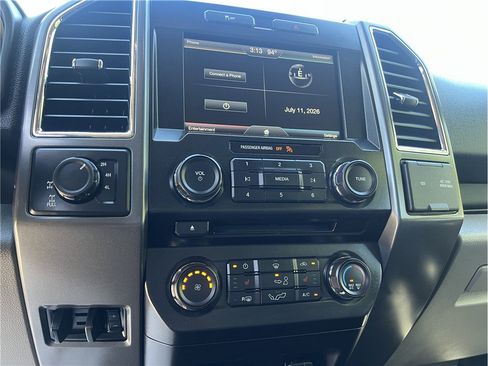 Used 2015 Ford F150 XLT w/ Equipment Group 302A Luxury AWD/4WD image 21